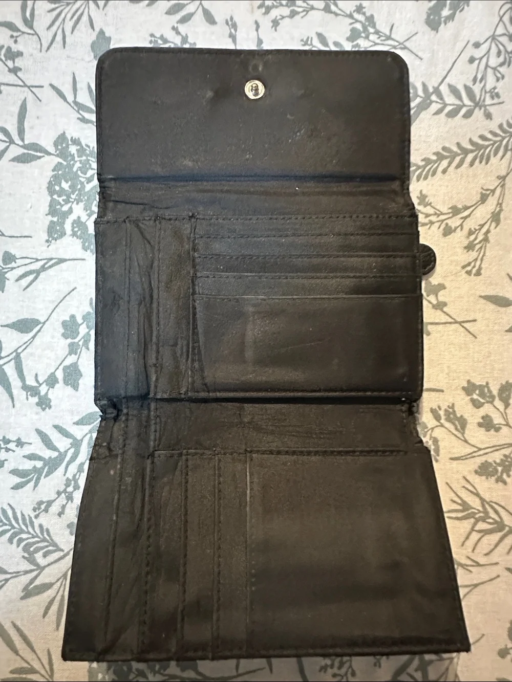 Longaberger Black Leather Fold-Over Women's Wallet with Metal Logo